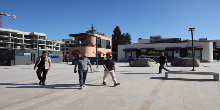 Vali Varol, Kent Meydanı’nda incelemelerde bulundu